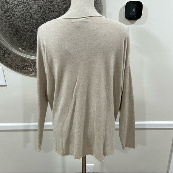 NWT Maude Vivante beige on beige swearer - Size M - Picture 4 of 8